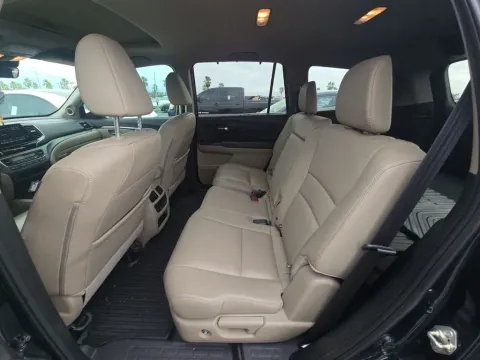 More photos of 2021 Honda Pilot EX-L at Clement Supercenter, MO