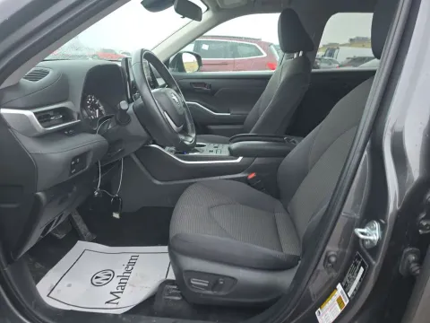 Another view of 2024 Toyota Highlander LE for sale in Saint Charles, MO at Clement Supercenter