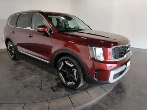 Another view of 2024 Kia Telluride S for sale in Saint Charles, MO at Clement Supercenter