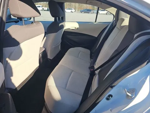 More photos of 2020 Toyota Corolla LE at Clement Supercenter, MO