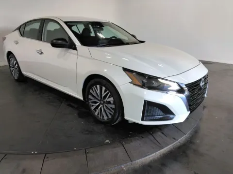More photos of 2025 Nissan Altima 2.5 SV at Clement Supercenter, MO