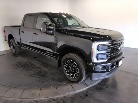 More photos of 2025 Ford F-250SD Platinum at Clement Supercenter, MO
