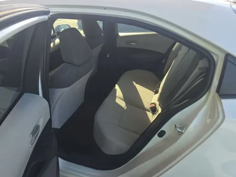 More photos of 2021 Toyota Corolla LE at Clement Supercenter, MO