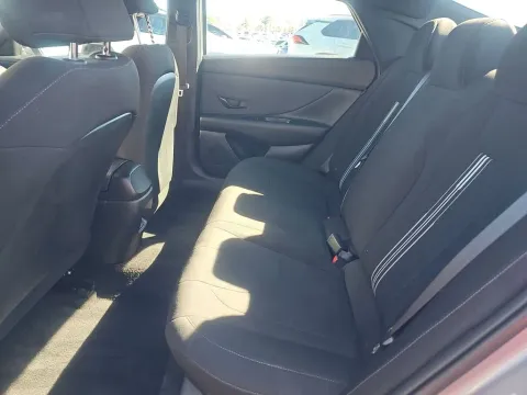 More photos of 2025 Hyundai Elantra SEL Sport at Clement Supercenter, MO