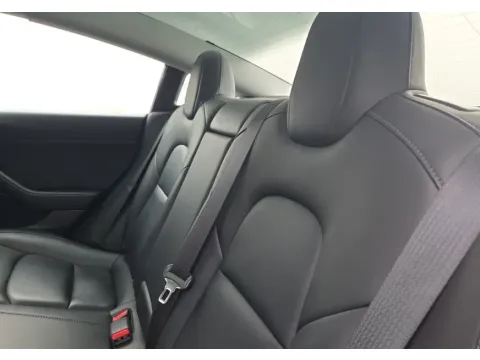 More photos of 2021 Tesla Model 3 Standard Range Plus at Clement Supercenter, MO