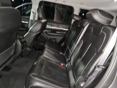 More photos of 2023 Jeep Grand Cherokee Limited at Clement Supercenter, MO