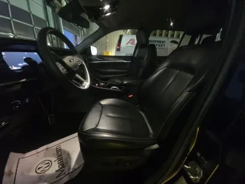 Another view of 2023 Jeep Grand Cherokee Limited for sale in Saint Charles, MO at Clement Supercenter