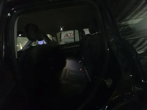 More photos of 2023 Jeep Grand Cherokee Limited at Clement Supercenter, MO