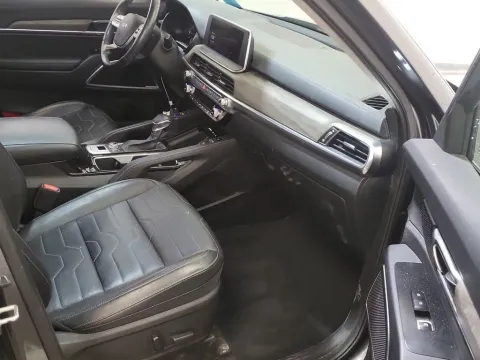 Photos of 2022 Kia Telluride SX for sale in Saint Charles, MO at Clement Supercenter