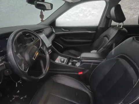 More photos of 2021 Jeep Grand Cherokee L Limited at Clement Supercenter, MO