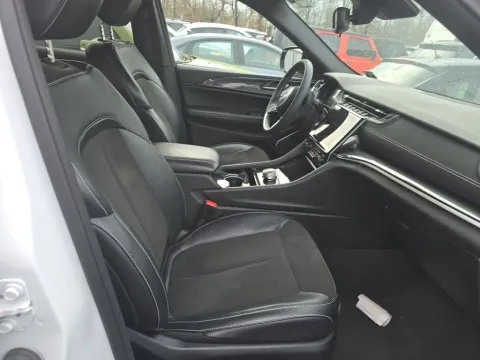 Photos of 2023 Jeep Grand Cherokee L Altitude for sale in Saint Charles, MO at Clement Supercenter