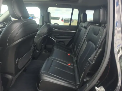 More photos of 2022 Jeep Grand Cherokee 4xe at Clement Supercenter, MO