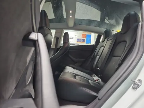 More photos of 2023 Tesla Model 3 at Clement Supercenter, MO