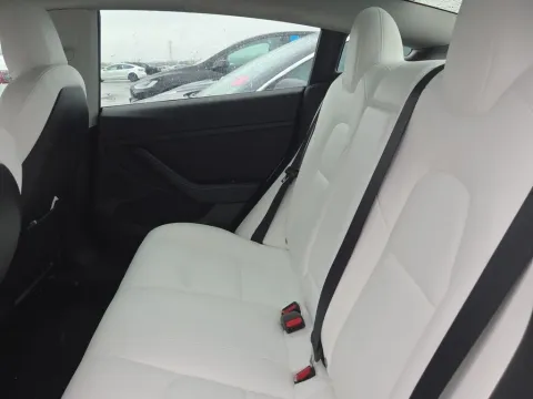 More photos of 2023 Tesla Model 3 at Clement Supercenter, MO