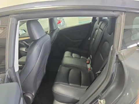 More photos of 2023 Tesla Model 3 at Clement Supercenter, MO