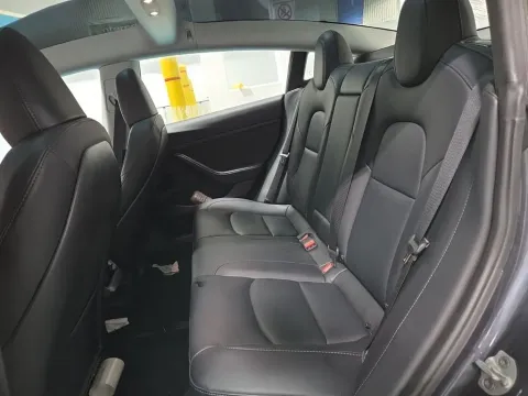 More photos of 2023 Tesla Model 3 at Clement Supercenter, MO