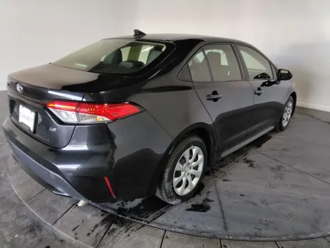 More photos of 2022 Toyota Corolla LE at Clement Supercenter, MO