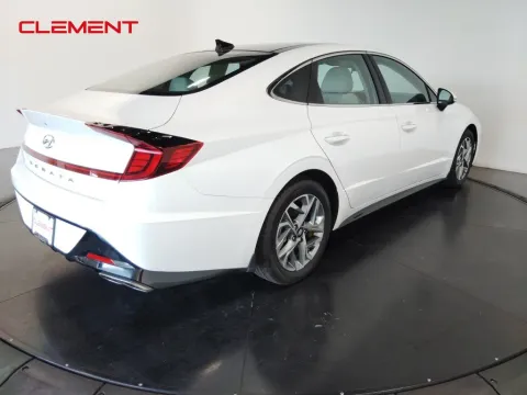 More photos of 2023 Hyundai Sonata SEL at Clement Supercenter, MO