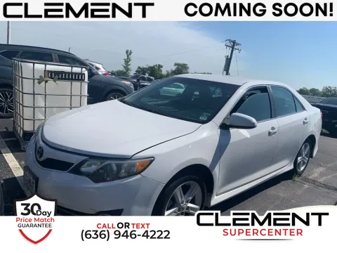 White 2014 Toyota Camry L for sale in Saint Charles, MO