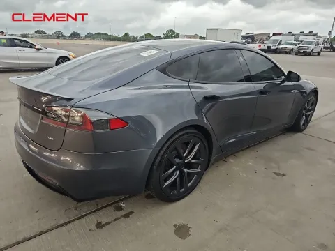 More photos of 2022 Tesla Model S Plaid at Clement Supercenter, MO