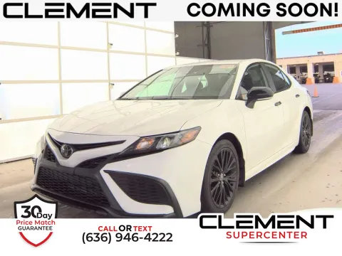 White 2022 Toyota Camry SE for sale in Saint Charles, MO