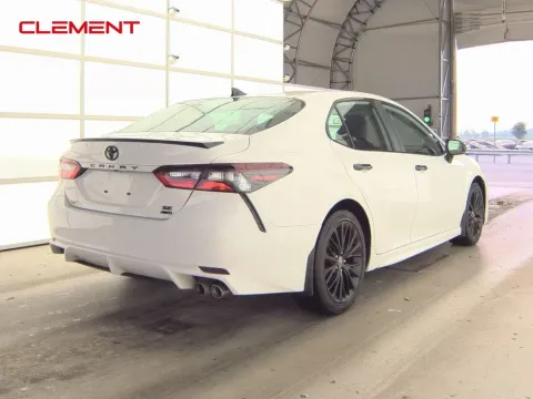 More photos of 2022 Toyota Camry SE at Clement Supercenter, MO