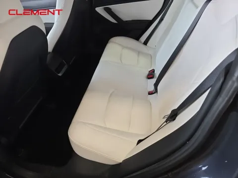 More photos of 2020 Tesla Model 3 Standard at Clement Supercenter, MO