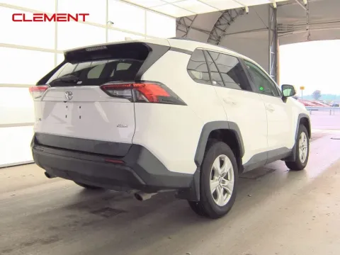 More photos of 2020 Toyota RAV4 XLE at Clement Supercenter, MO