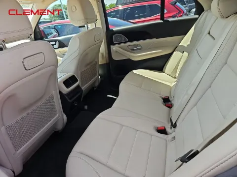 More photos of 2020 Mercedes-Benz GLE 350 at Clement Supercenter, MO