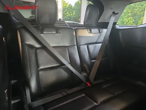 More photos of 2021 Ford Explorer XLT at Clement Supercenter, MO