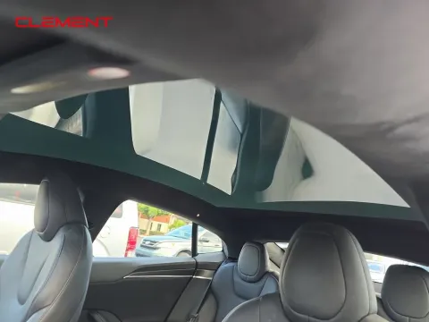 More photos of 2022 Tesla Model S Plaid at Clement Supercenter, MO