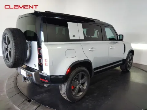 More photos of 2022 Land Rover Defender 110 X at Clement Supercenter, MO