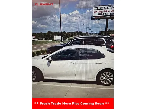 More photos of 2020 Toyota Camry LE at Clement Supercenter, MO
