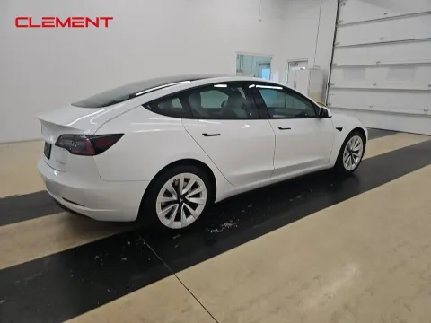 More photos of 2022 Tesla Model 3 Long Range at Clement Supercenter, MO