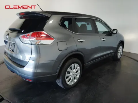 More photos of 2015 Nissan Rogue S at Clement Supercenter, MO
