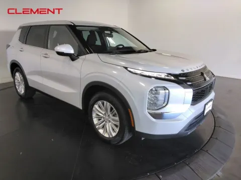 Another view of 2023 Mitsubishi Outlander ES for sale in Saint Charles, MO at Clement Supercenter