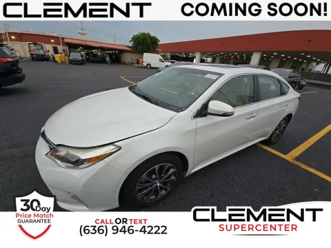 White 2018 Toyota Avalon XLE Premium for sale in Saint Charles, MO