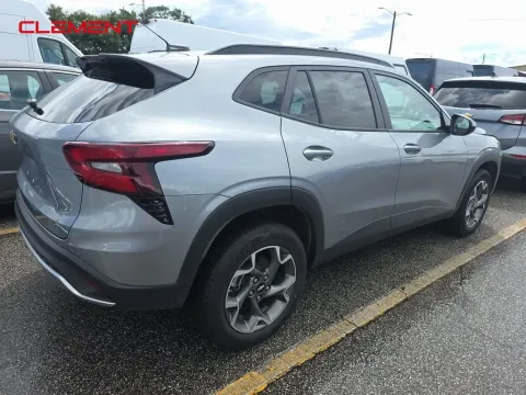 More photos of 2024 Chevrolet Trax LT at Clement Supercenter, MO