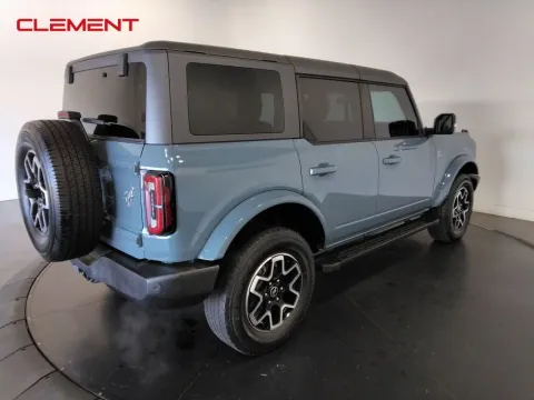 More photos of 2023 Ford Bronco Outer Banks at Clement Supercenter, MO