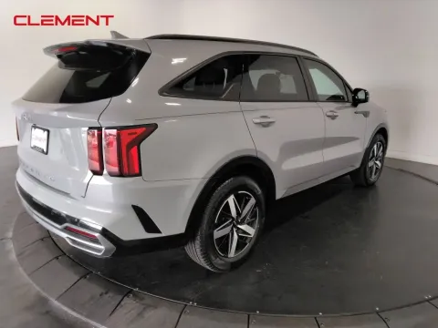 More photos of 2022 Kia Sorento EX at Clement Supercenter, MO