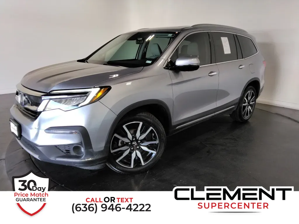 Silver 2019 Honda Pilot Touring for sale in Saint Charles, MO