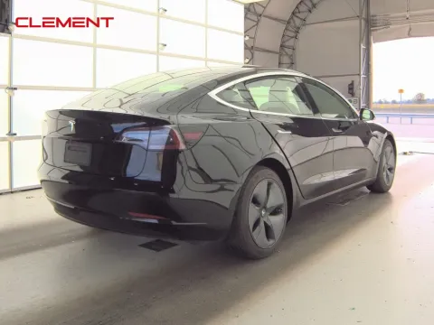 More photos of 2019 Tesla Model 3 Long Range at Clement Supercenter, MO
