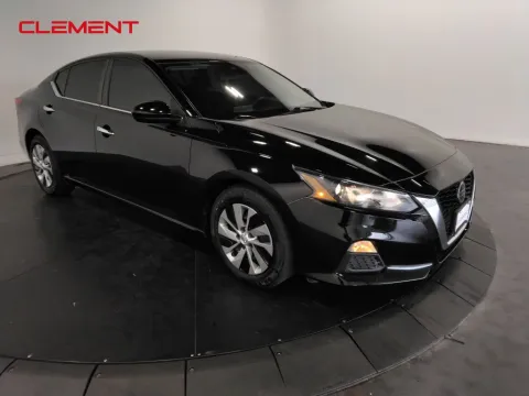 Another view of 2022 Nissan Altima 2.5 S for sale in Saint Charles, MO at Clement Supercenter