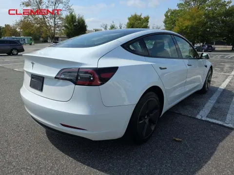 More photos of 2023 Tesla Model 3 at Clement Supercenter, MO