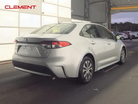 More photos of 2021 Toyota Corolla Hybrid LE at Clement Supercenter, MO
