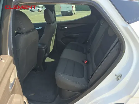 More photos of 2023 Chevrolet Bolt EUV LT at Clement Supercenter, MO