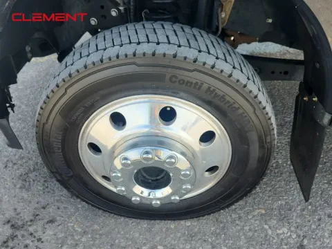 More photos of 2023 Ford F-450SD Lariat at Clement Supercenter, MO