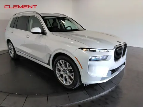 Another view of 2023 BMW X7 xDrive40i for sale in Saint Charles, MO at Clement Supercenter