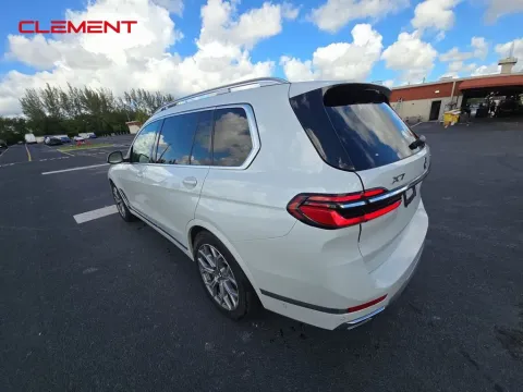 More photos of 2023 BMW X7 xDrive40i at Clement Supercenter, MO