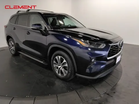 Another view of 2023 Toyota Highlander XLE for sale in Saint Charles, MO at Clement Supercenter